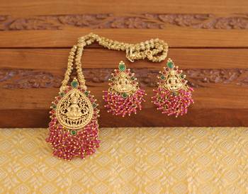 Matte finish temple pendant long chain 1