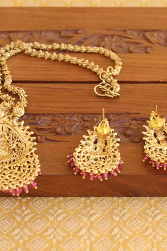 Matte finish temple pendant long chain
