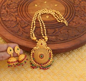Matte finish peacock pendant necklace set 1