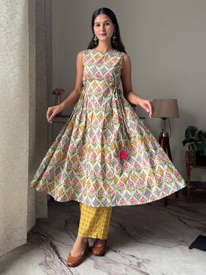 Janasya women's multicolor pure cotton ethnic motifs a-line kurta set 1