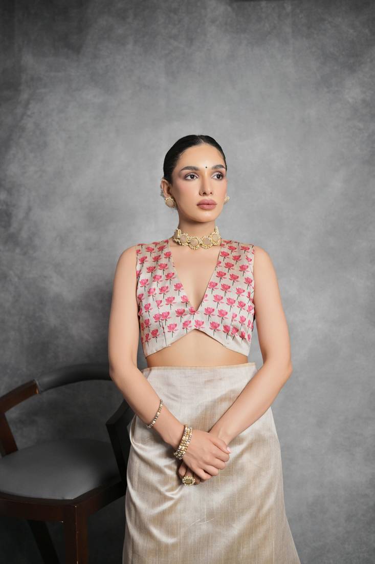 Cream Tussar Silk Lotus Printed Pallu & Designer  Border Saree With Blouse For Women