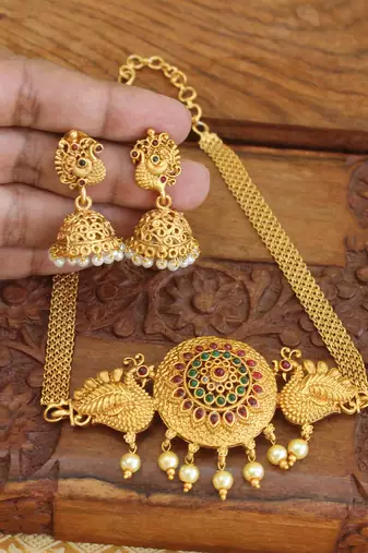 Matte finish peacock necklace set