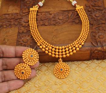 Matte finish necklace set 1