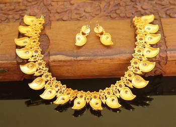 Designer matte finished mango necklace set 3