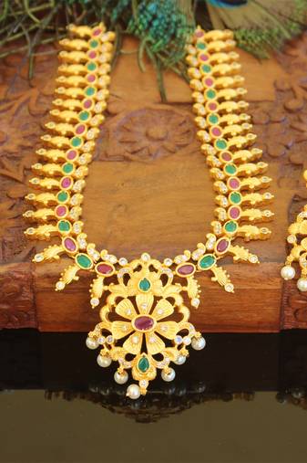 Designer matte finished mango long necklace set