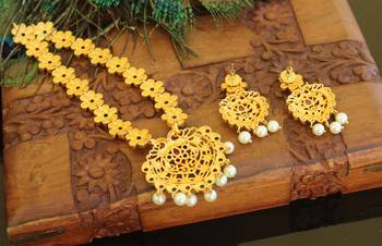 Designer matte finish peacock pendant necklace set 3