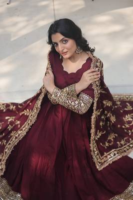 Faux Georfgette Elegant Heavy Faux Georgette Stitched Gown Set 3