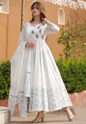 White rayon anarkali kurta with dupatta set 5