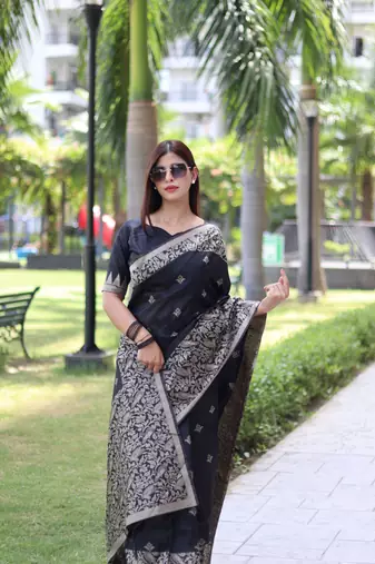 Black Raw Silk Designer Border & Fancy Rich Pallu With Raw Silk Blouse And Saree For Women  