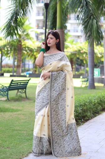 Cream Raw Silk Designer Border & Fancy Rich Pallu With Raw Silk Blouse And Saree For Women  