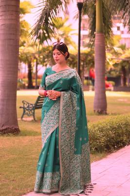 Teal Raw Silk Designer Border & Fancy Rich Pallu With Raw Silk Blouse And Saree For Women   2