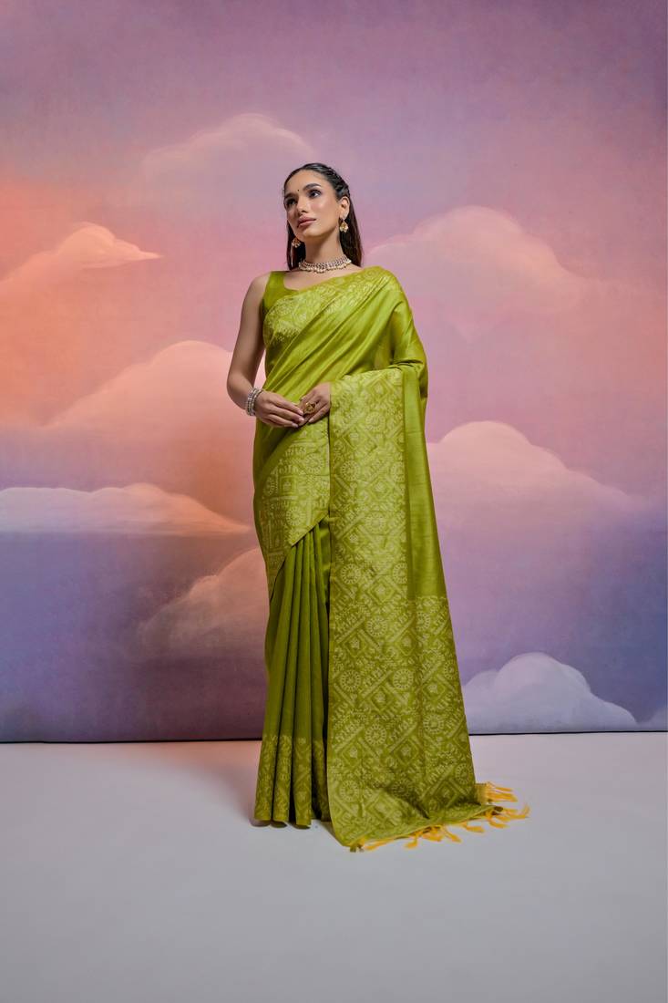 Mehandi Raw Silk Designer Border & Fancy Rich Pallu With Raw Silk Blouse And Saree For Women  