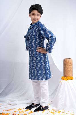 Boys Indigo handblock printed full sleeves kurta with Paired white cotton pants 3