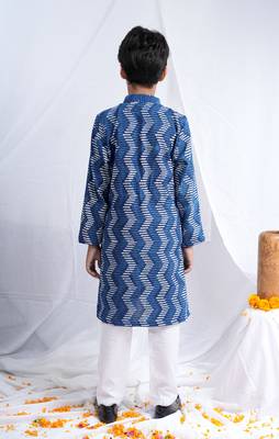 Boys Indigo handblock printed full sleeves kurta with Paired white cotton pants 4