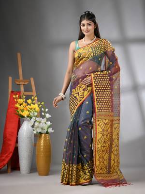 Grey dual-tone muslin soft saree with jamdani designs 1