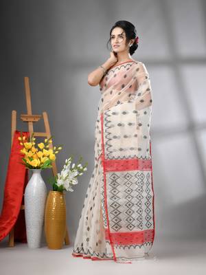 Cream muslin soft saree with jamdani designs 2