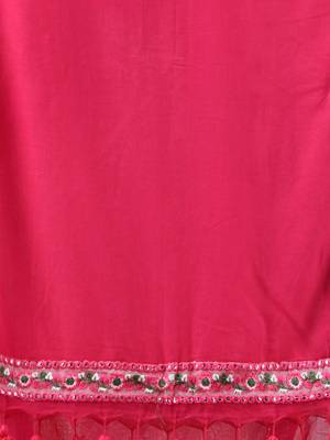 Pink mul cotton soft saree with embroidered borders 4