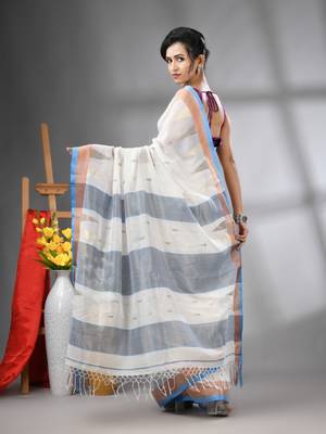 Off white texture motifs cotton saree with zari borders 3