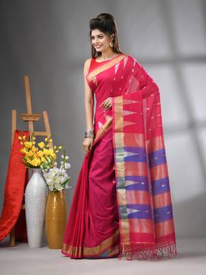 Pink texture motifs cotton saree with zari borders 2
