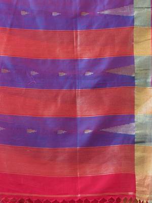 Pink texture motifs cotton saree with zari borders 4