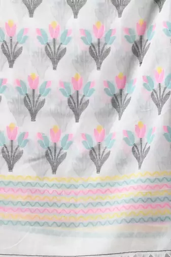 White cotton handwoven saree with tulip motifs