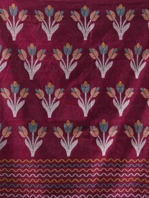 Purple cotton handwoven saree with tulip motifs 4