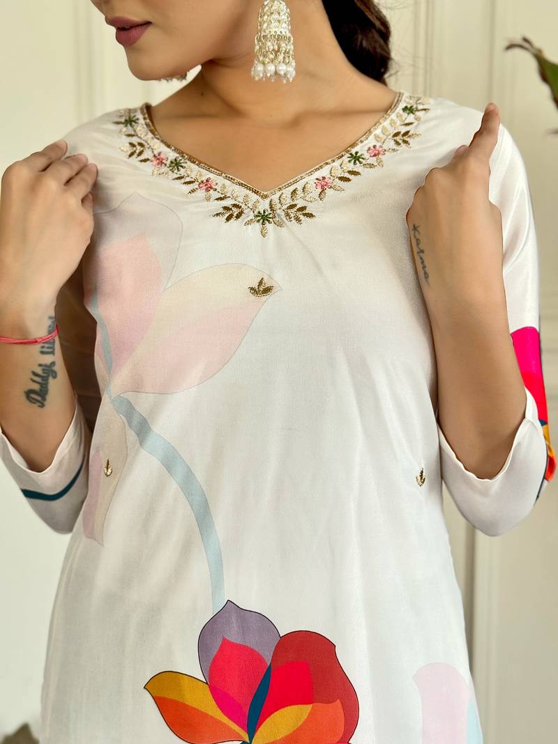 Women's White French Crepe Printed Straight Kurta with Pant And Dupatta Set 