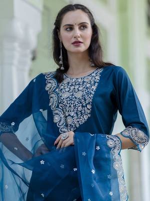 Vredevogel women's embroidered silk blend calf length straight kurta trouser with dupatta set 3