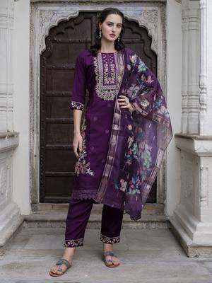 Vredevogel  women   s viscose roman silk embroidery straight kurta pant with dupatta set 1