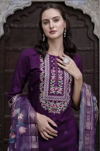 Vredevogel  women   s viscose roman silk embroidery straight kurta pant with dupatta set