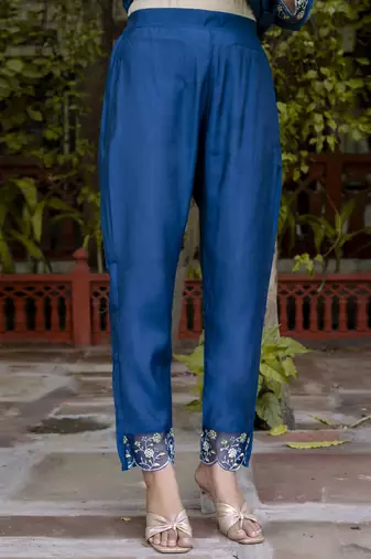 Vredevogel  women   s viscose roman silk embroidery straight kurta pant with dupatta set