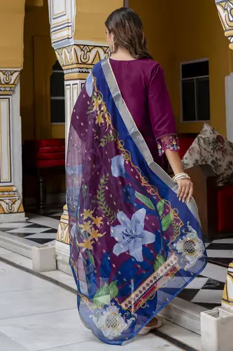 Vredevogel  women   s viscose roman silk embroidery straight kurta pant with dupatta set