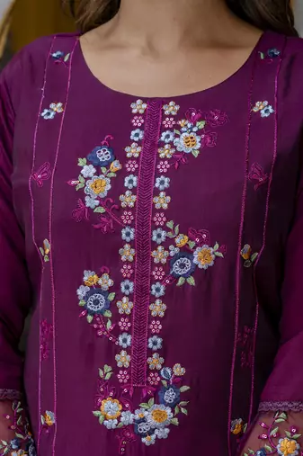 Vredevogel  women   s viscose roman silk embroidery straight kurta pant with dupatta set