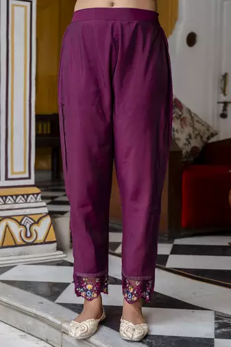 Vredevogel  women   s viscose roman silk embroidery straight kurta pant with dupatta set