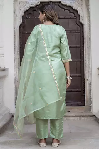 Vredevogel women's embroidered silk blend calf length straight kurta trouser with dupatta set