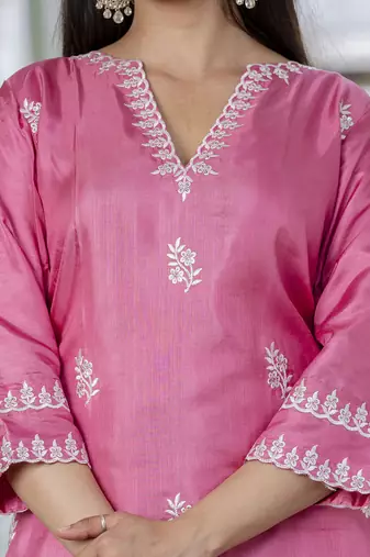 Vredevogel women's embroidered silk blend calf length straight kurta trouser with dupatta set