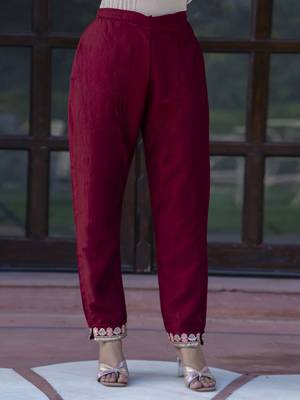 Vredevogel women's embroidered silk blend calf length straight kurta trouser with dupatta set 4