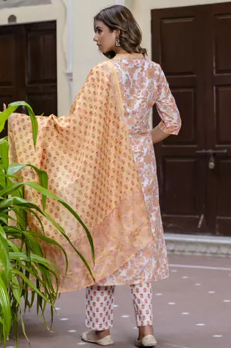 Vredevogel women cotton blend kurta pant dupatta set