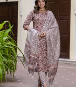 Vredevogel women cotton blend kurta pant dupatta set