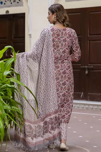 Vredevogel women cotton blend kurta pant dupatta set