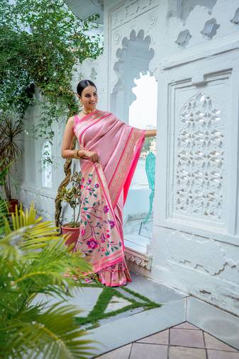 Baby Pink kanjivaram silk blend zari Weaving Border & Printed Pallu With Blouse For Women