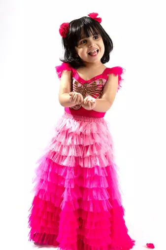 Elaisha girls crop top with butterfly motif & gradient tiered net skirt set - pink & baby pink