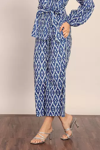 Blue and white co-ord set relaxed pant