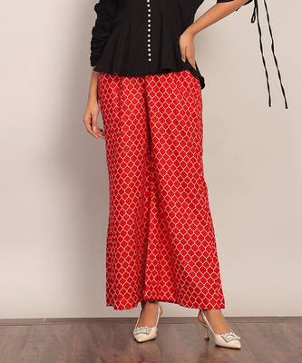 Red relaxed pant with full elastic belt 1