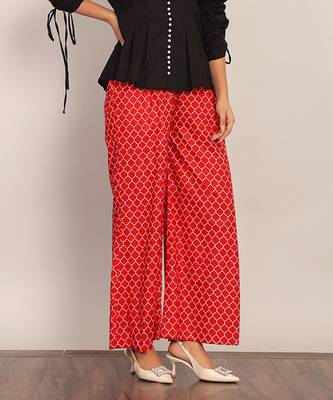 Red relaxed pant with full elastic belt 4