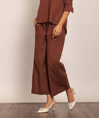 Brown solid relaxed pant 4