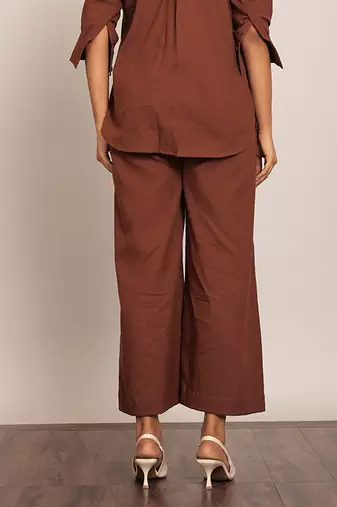 Brown solid relaxed pant
