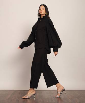 Black solid relaxed pant 3
