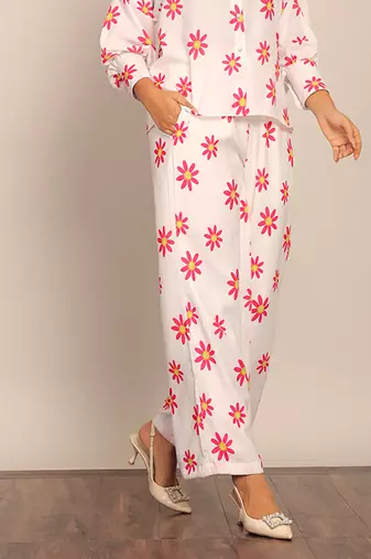 White and red floral print relaxed pant