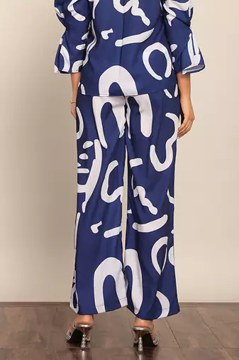 Blue and white relaxed pant